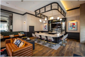 Charming 2BR 2BA Retreat near Downtown Cincinnati